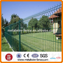 Bending mesh wire fence panel